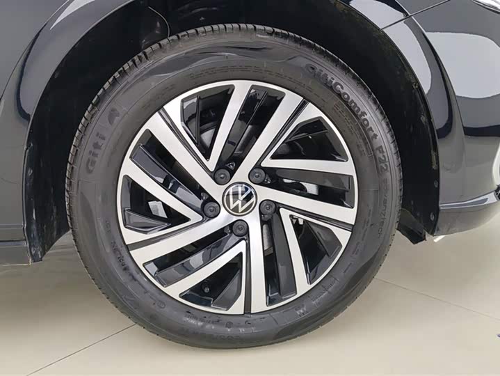 Фото 6 - Volkswagen Lavida