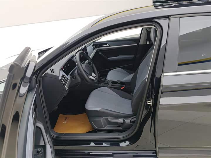 Фото 9 - Volkswagen Lavida