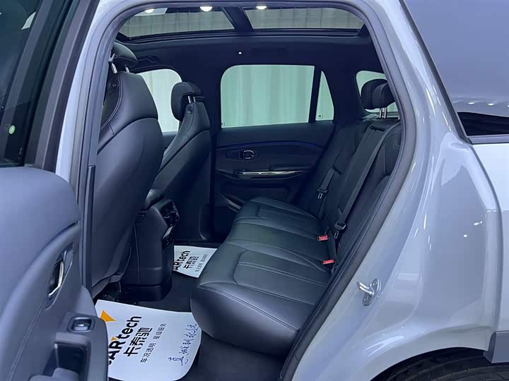 Фото 6 - Nio ES6