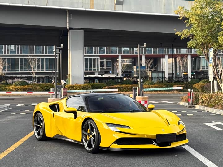 Фото 3 - Ferrari SF90