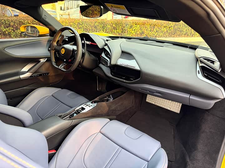 Фото 6 - Ferrari SF90