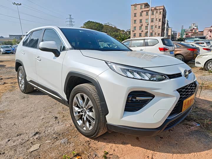 Фото 2 - Toyota Wildlander