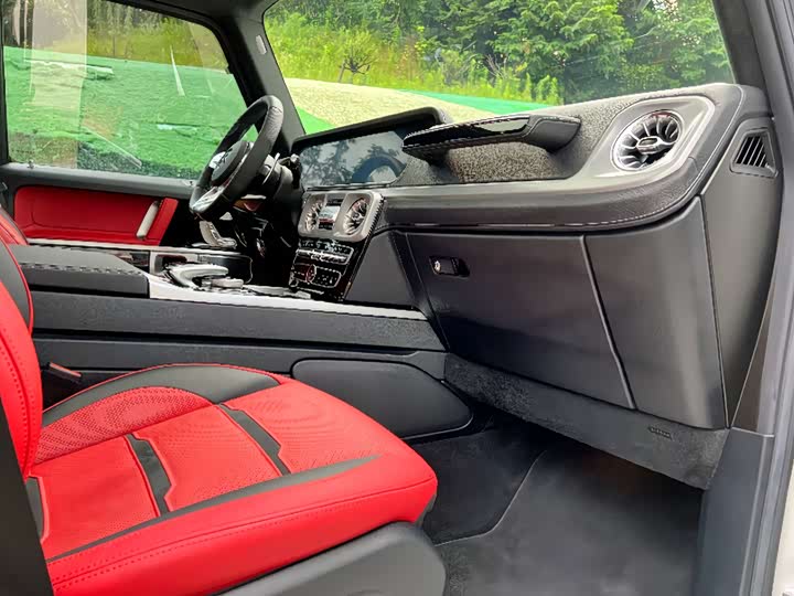 Фото 7 - Mercedes-Benz G-Class AMG