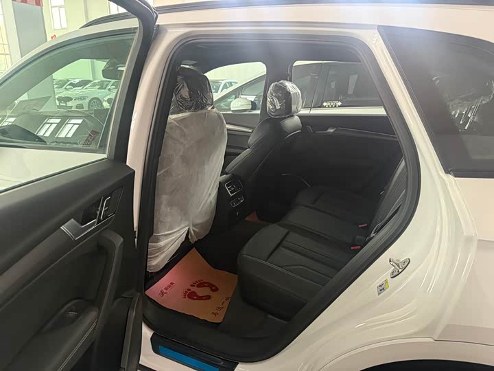 Фото 4 - Audi Q5L