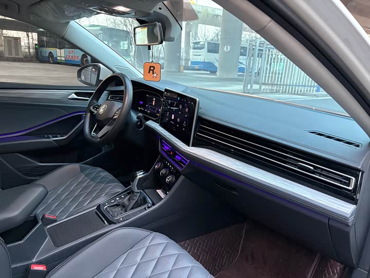 Фото 6 - Volkswagen Sagitar L