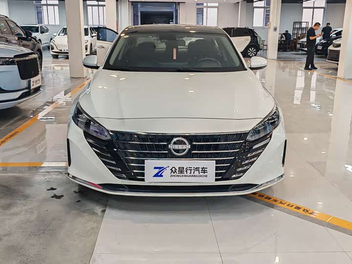 Фото 2 - Nissan Teana