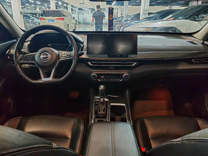 Фото 9 - Nissan Teana