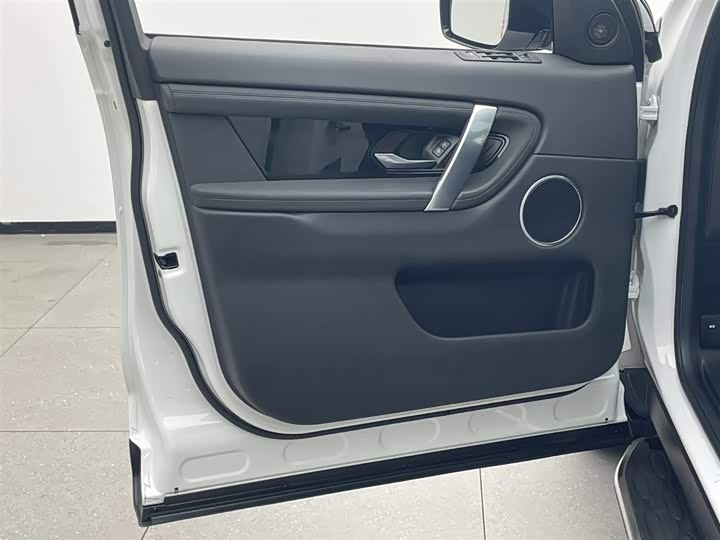 Фото 9 - Land Rover Discovery Sport