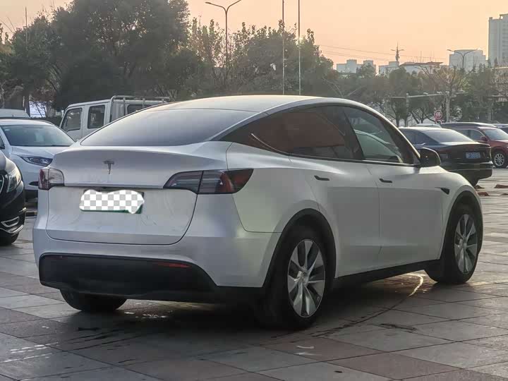 Фото 5 - Tesla Model Y
