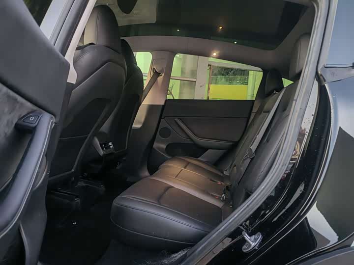 Фото 9 - Tesla Model Y