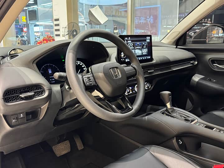 Фото 8 - Honda ZR-V