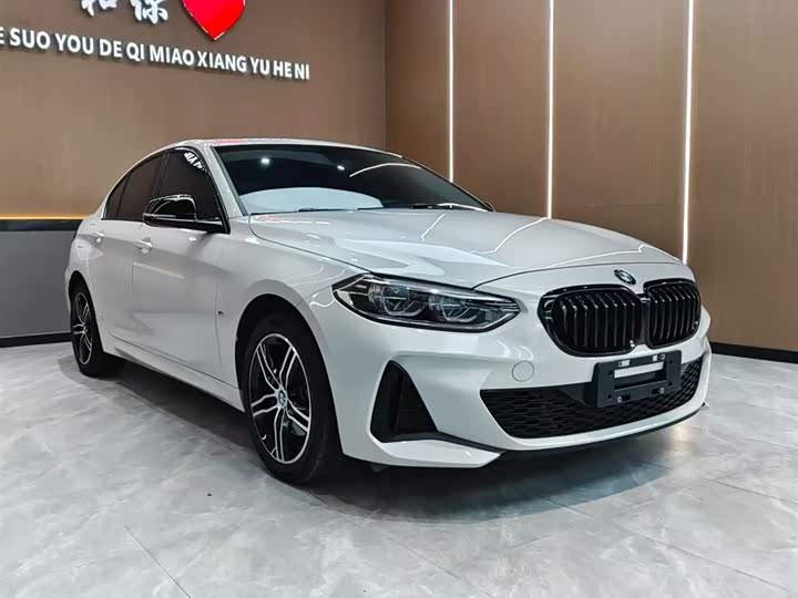 Фото 3 - BMW 1 Series