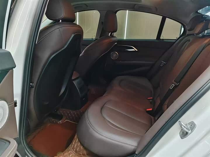 Фото 6 - BMW 1 Series