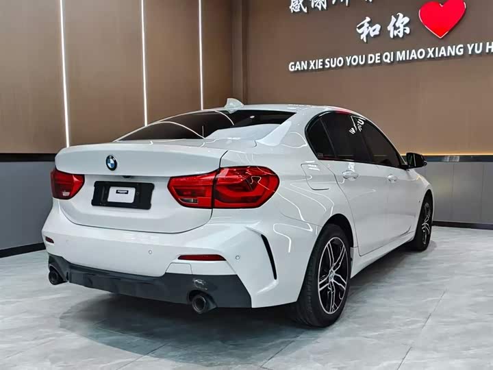 Фото 9 - BMW 1 Series