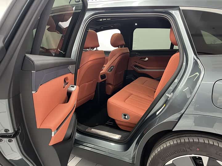 Фото 7 - BYD Tang L