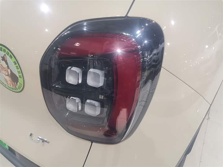 Фото 8 - GAC Aion UT