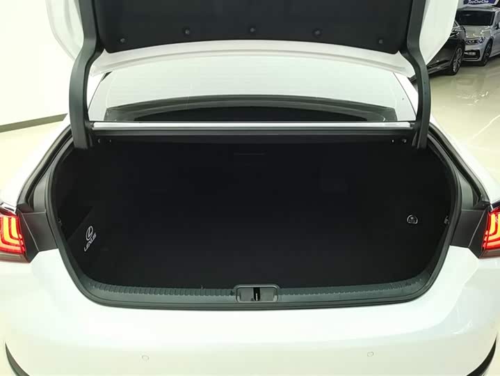 Фото 4 - Lexus ES