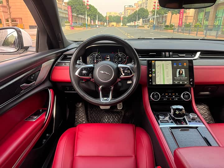 Фото 6 - Jaguar XF L