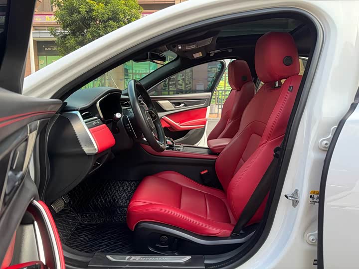 Фото 8 - Jaguar XF L