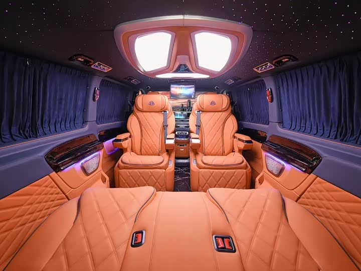 Фото 7 - Mercedes-Benz Vito