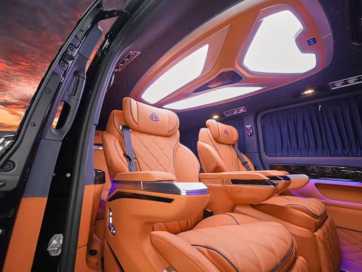 Фото 8 - Mercedes-Benz Vito