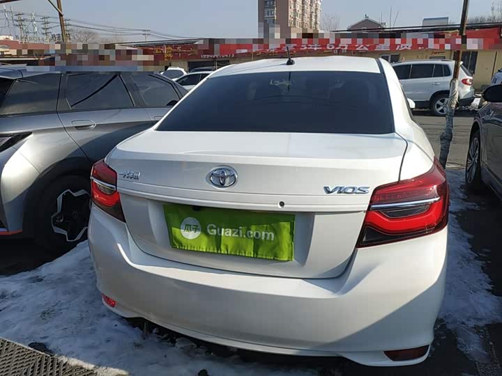 Фото 6 - Toyota Vios