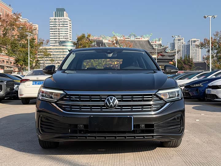 Фото 2 - Volkswagen Sagitar L