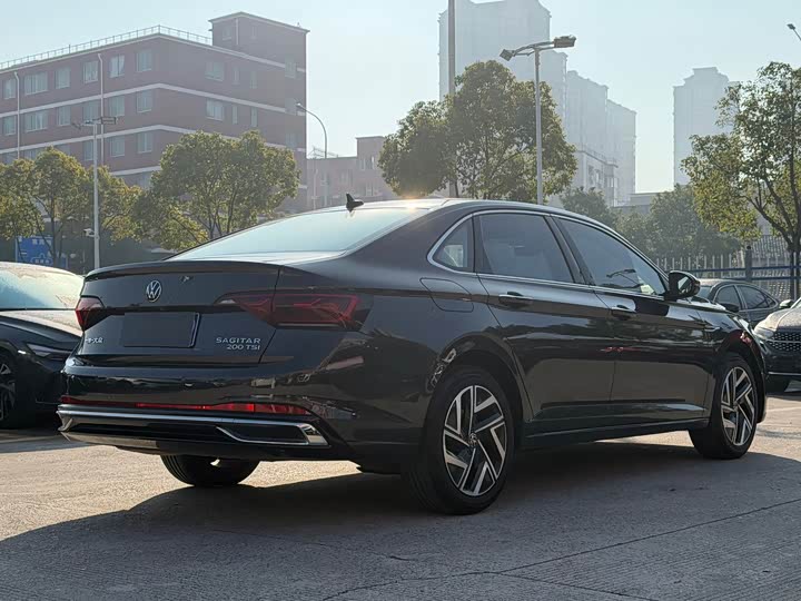 Фото 6 - Volkswagen Sagitar L