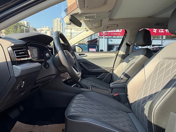 Фото 7 - Volkswagen Sagitar L