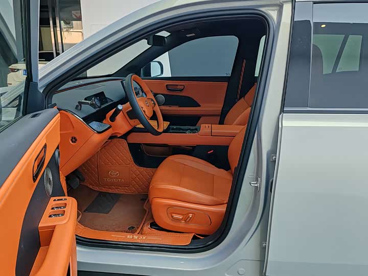 Фото 7 - Toyota bZ3X