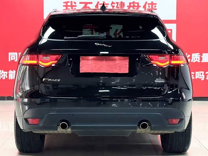 Фото 5 - Jaguar F-Pace