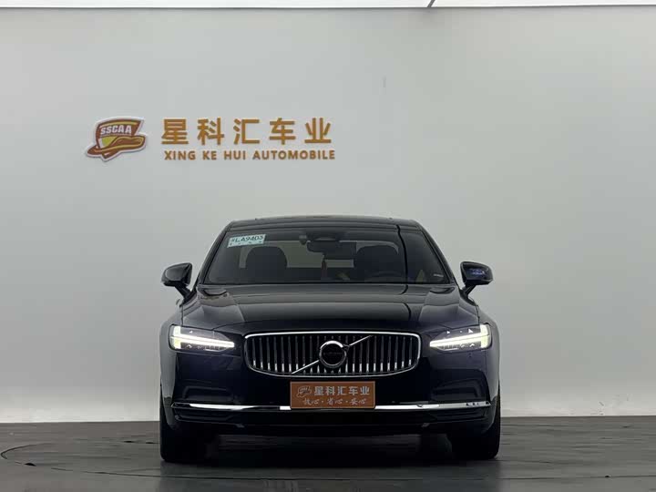 Фото 2 - Volvo S90