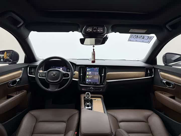 Фото 4 - Volvo S90