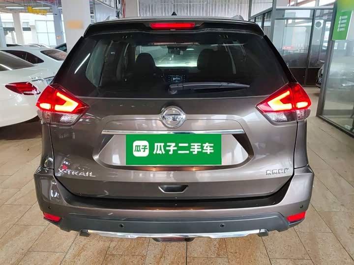 Фото 6 - Nissan X-Trail