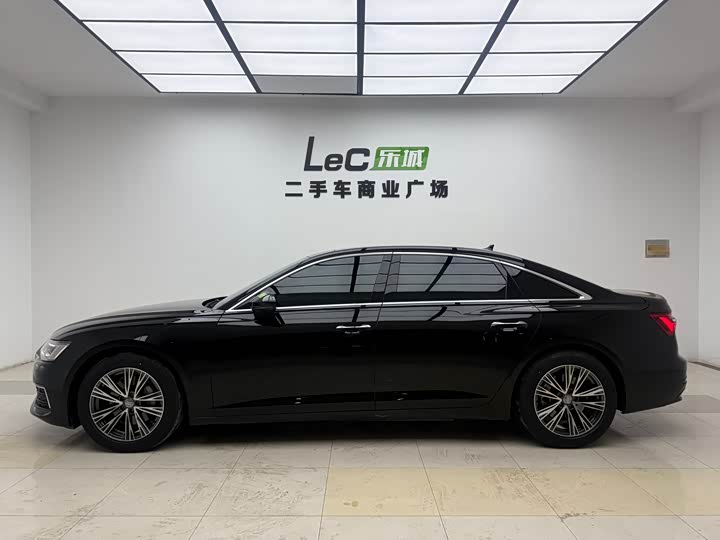 Фото 3 - Audi A6L