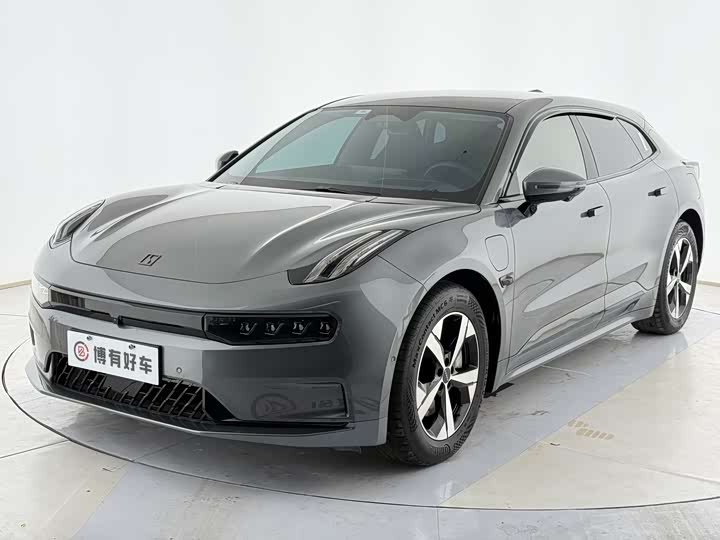 Фото 1 - Zeekr 001