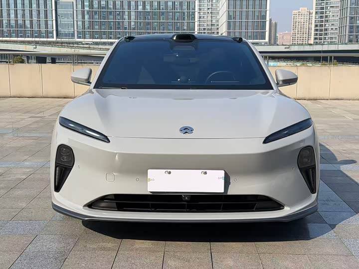 Фото 3 - Nio ET5T