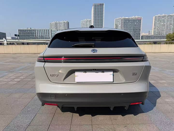 Фото 6 - Nio ET5T