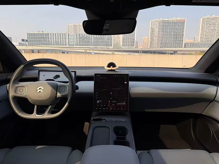 Фото 8 - Nio ET5T