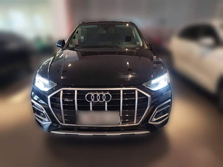 Фото 5 - Audi Q5L