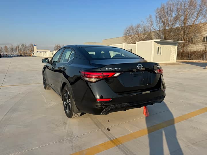 Фото 4 - Nissan Sylphy