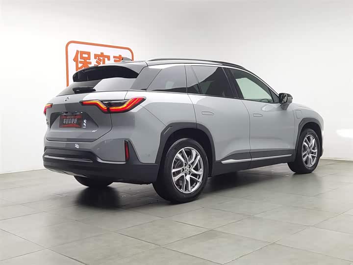 Фото 2 - Nio ES6