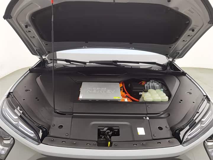 Фото 6 - Nio ES6