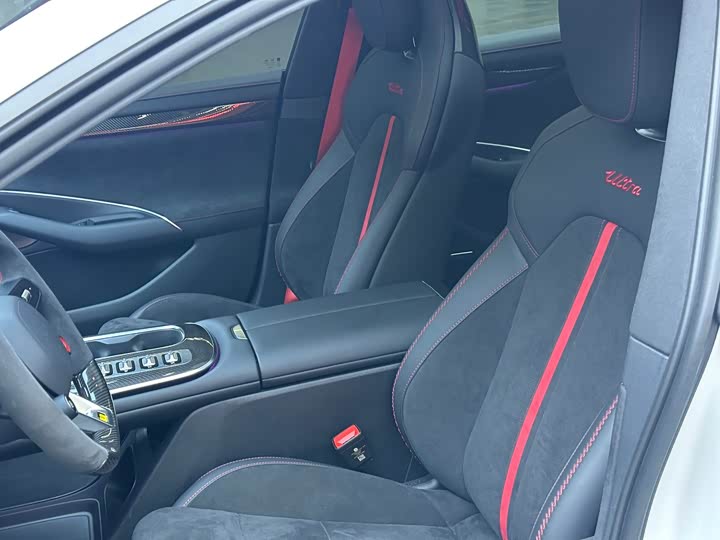 Фото 7 - Xiaomi SU7 Ultra