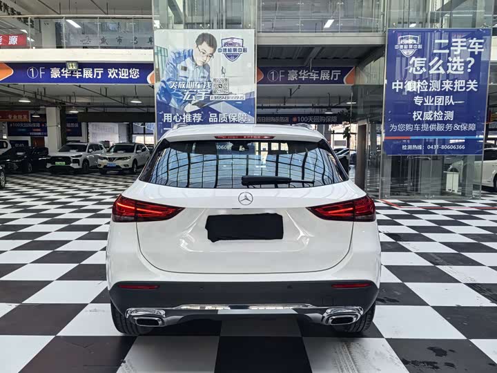 Фото 4 - Mercedes-Benz GLA-Class