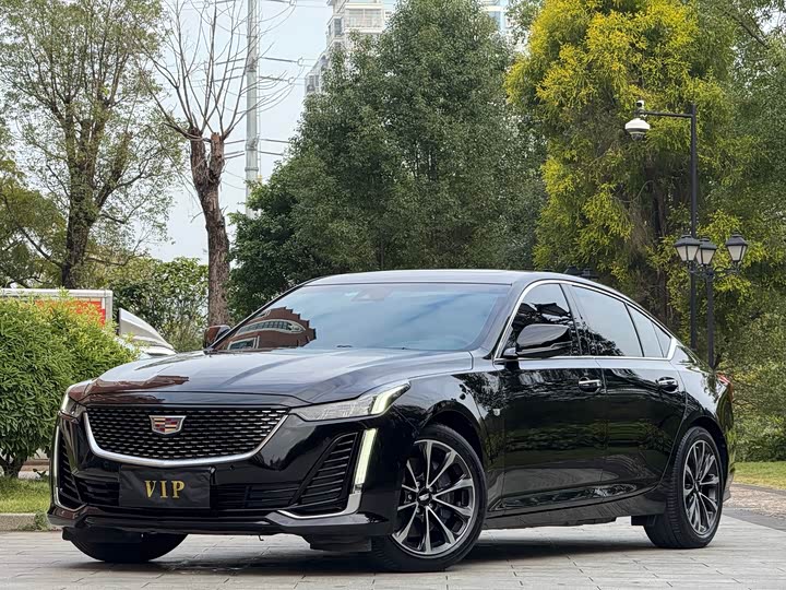 Фото 1 - Cadillac CT5