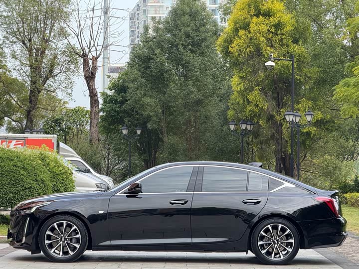 Фото 6 - Cadillac CT5