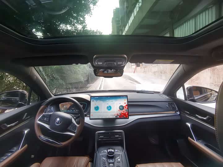 Фото 5 - BYD Tang Hybrid/EV