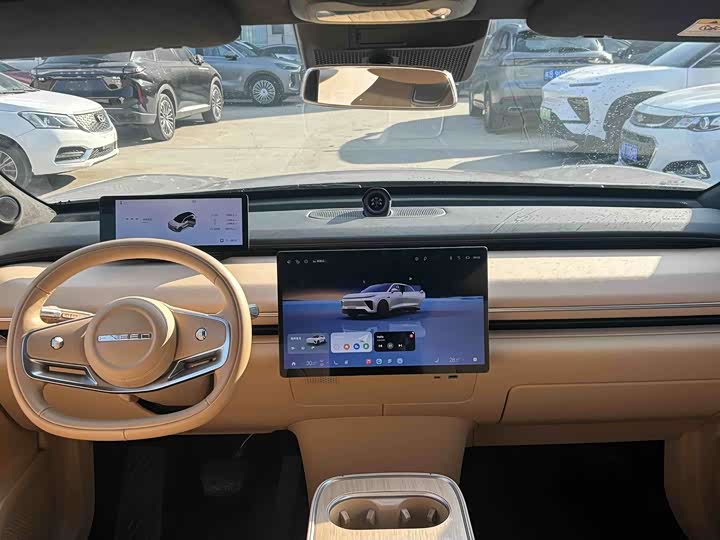 Фото 7 - Exeed Sterra ET