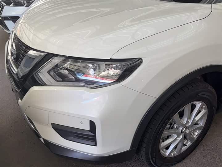 Фото 5 - Nissan X-Trail